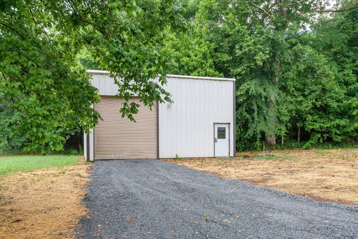 1230 Issac Clifton Road Chapmansboro, TN 37035 - Photo 43 of 44 Gallery Image 43