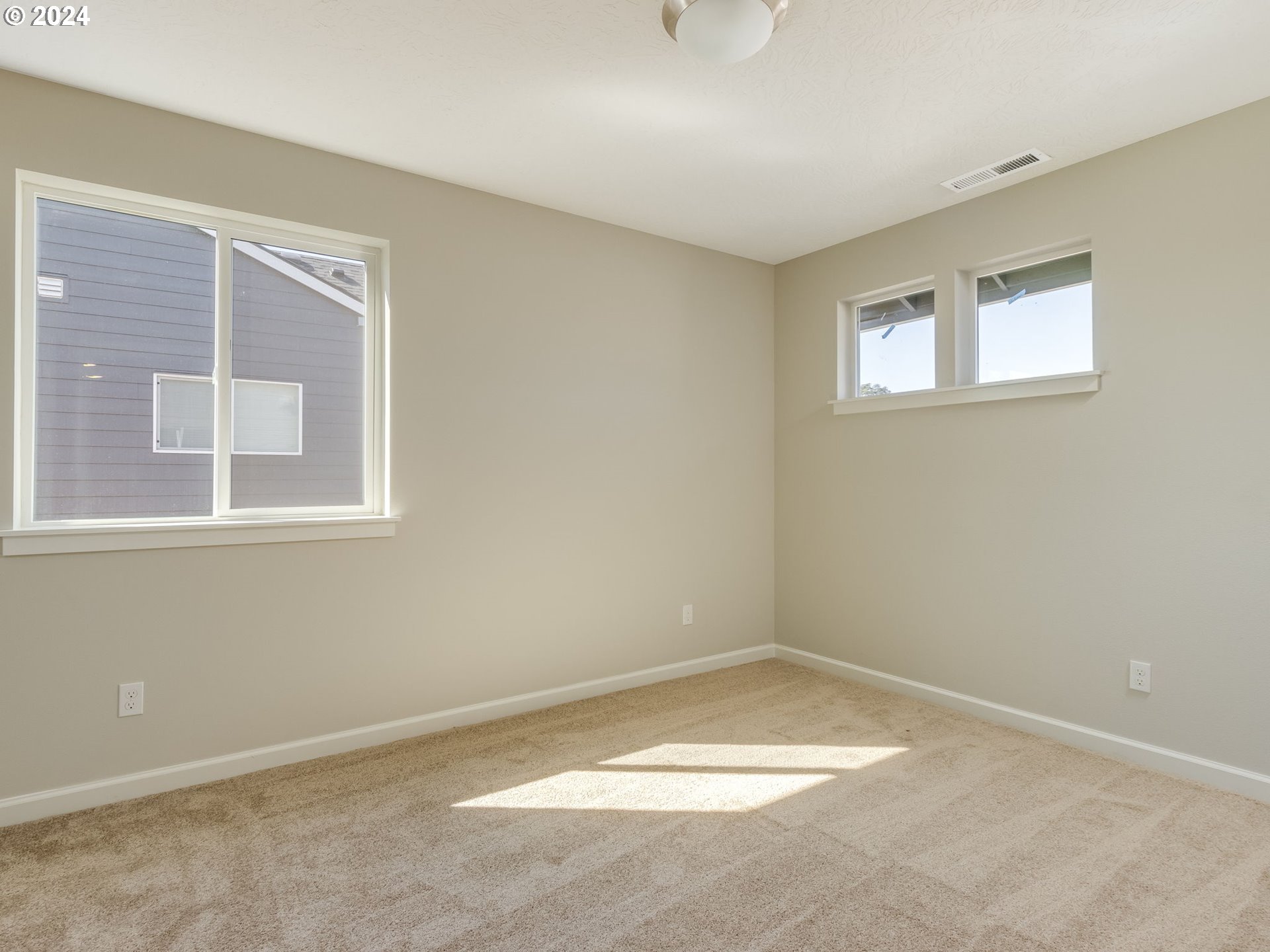 721 East Wilson Street Carlton, OR 97111 - Photo 39 of 41