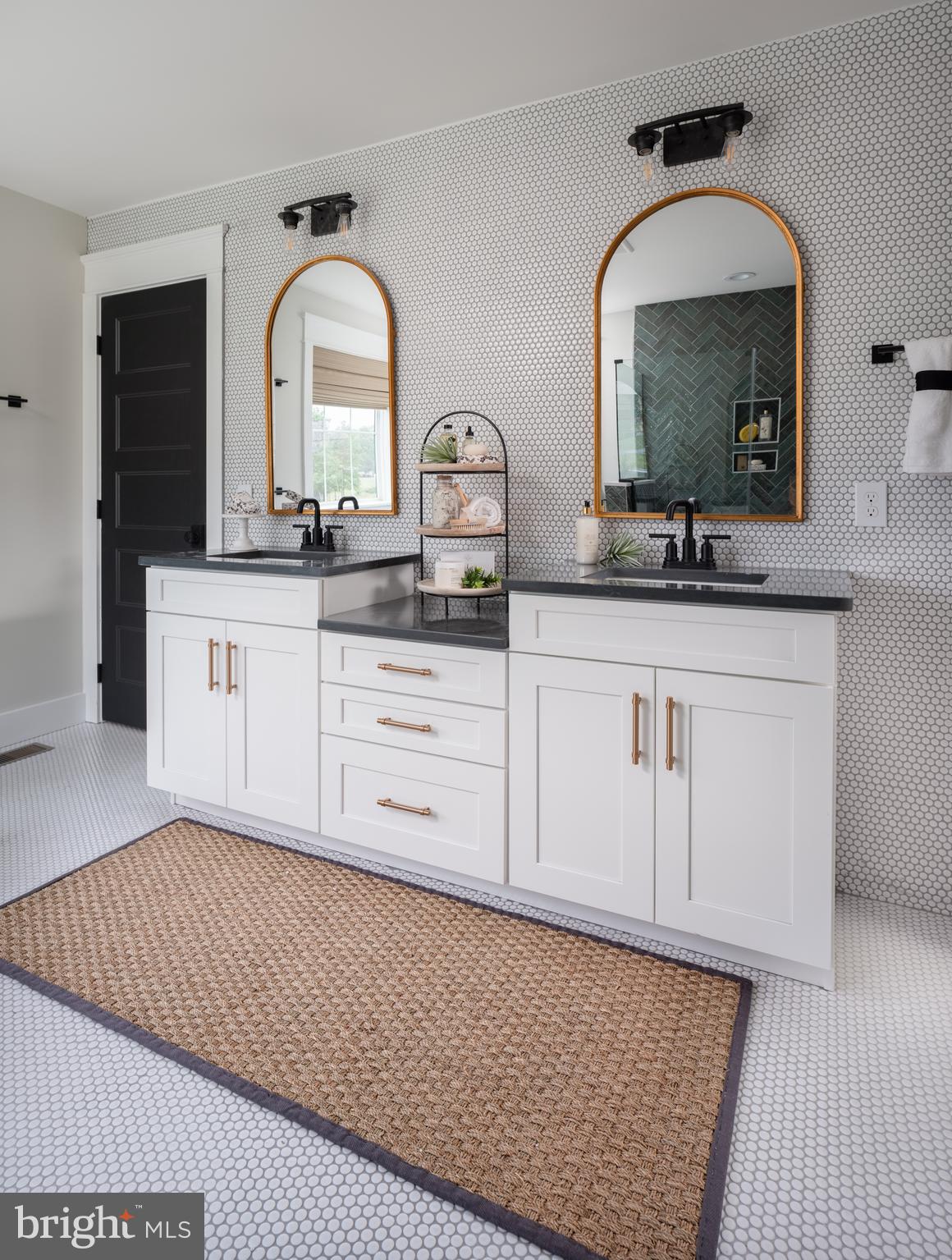 489 Darrow Road York, PA 17404 - Photo 6 of 18 Owner's Suite ensuite
