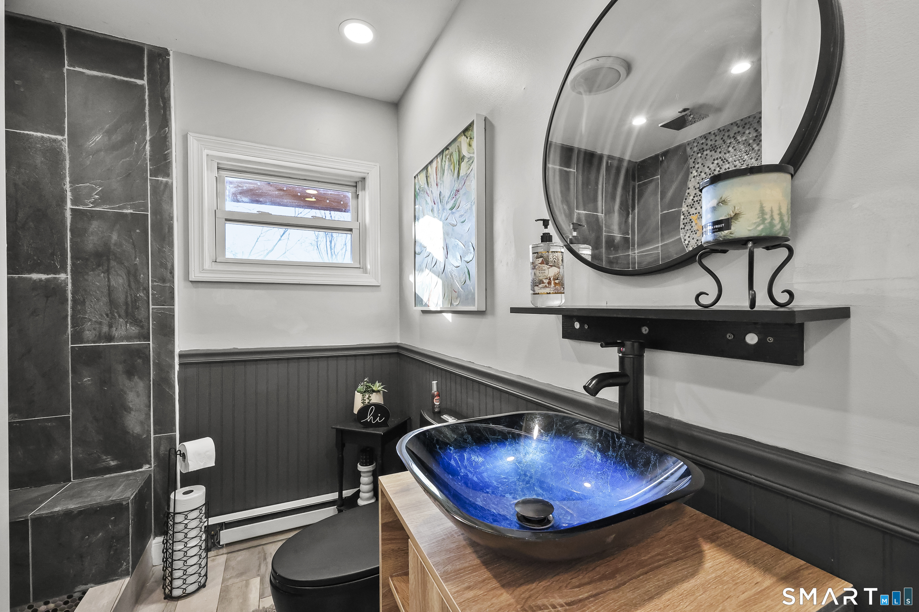 228 Chipper Road Waterbury, CT 06704 - Photo 12 of 40