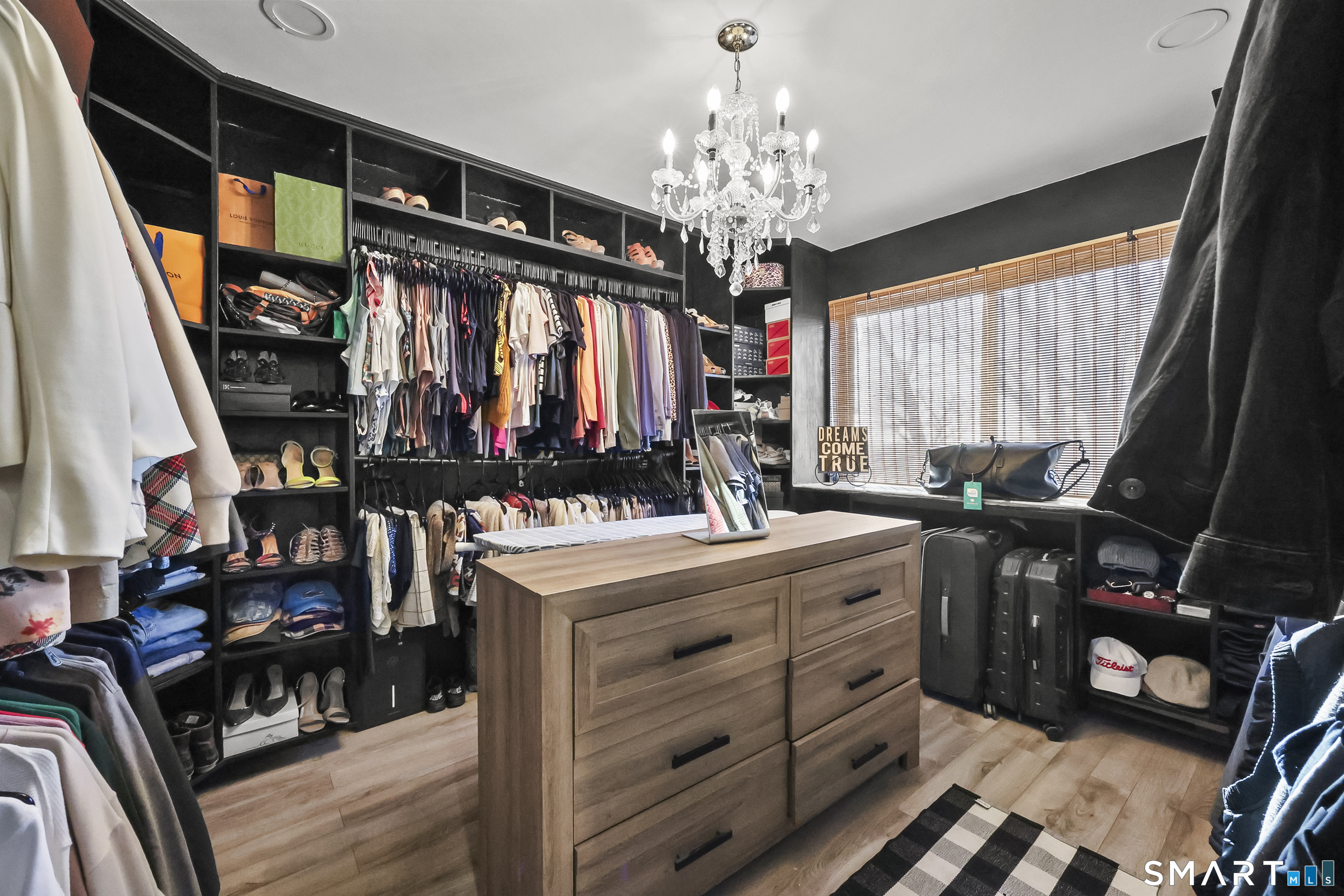 228 Chipper Road Waterbury, CT 06704 - Photo 21 of 40