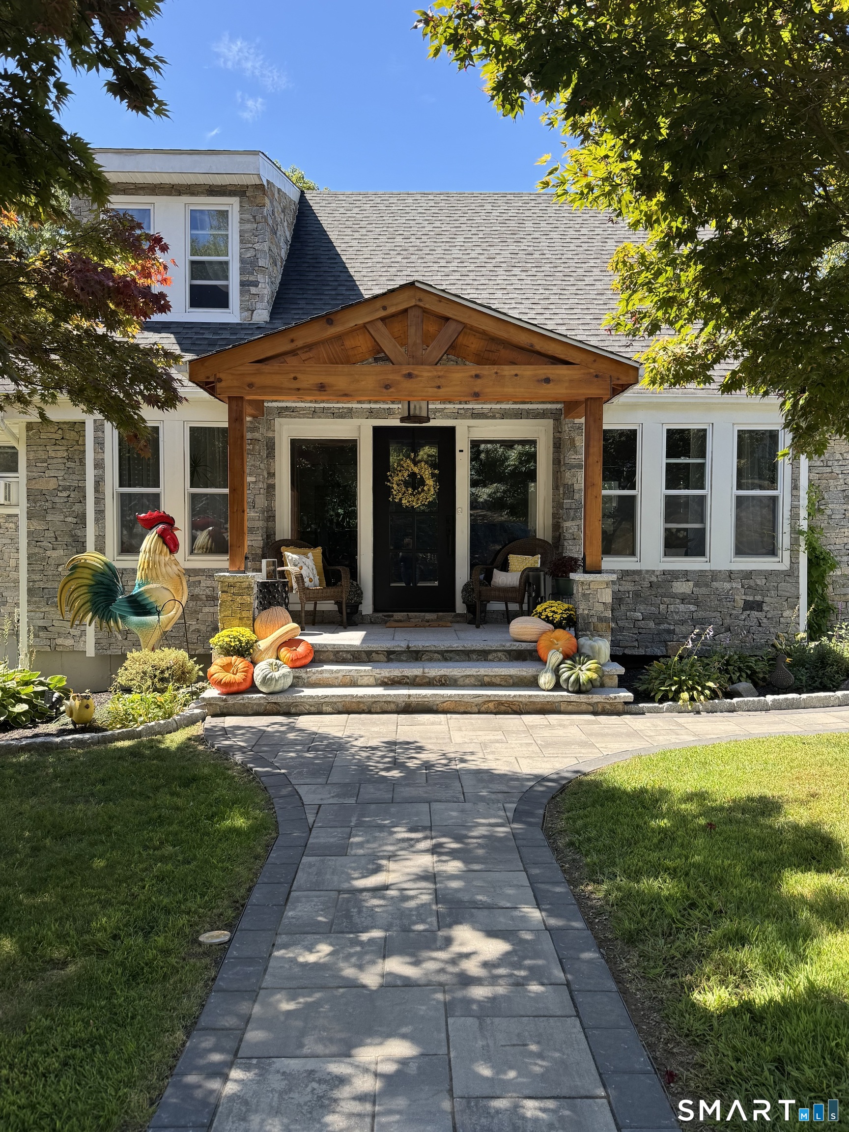 228 Chipper Road Waterbury, CT 06704 - Photo 3 of 40