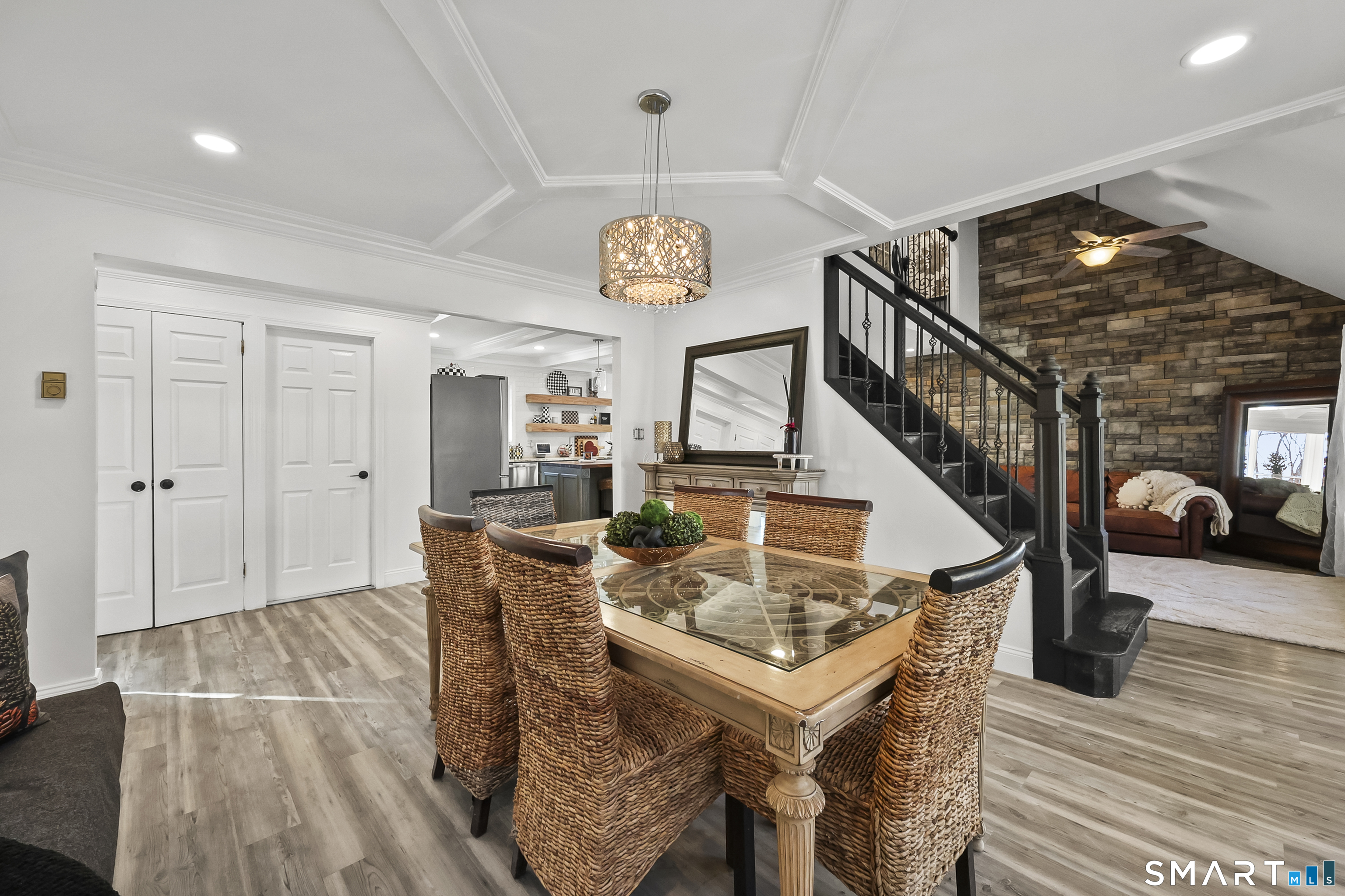 228 Chipper Road Waterbury, CT 06704 - Photo 5 of 40