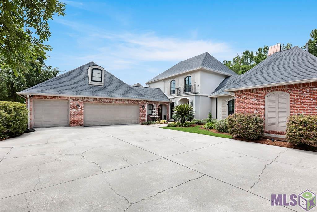 16335 Winding Ridge Avenue Prairieville, LA 70769 - Photo 30 of 35 Expanded Parking