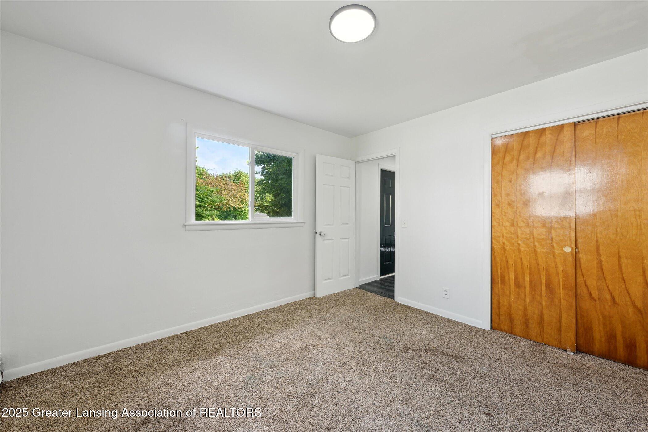 3016 West Holmes Road Lansing, MI 48911 - Photo 24 of 43 27-3016-W-Holmes-Rd-Lansing-MI-48911-Win