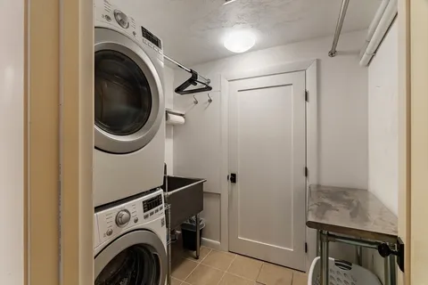 $2,100,000 | 53 Ellery Street, Unit 1, Cambridge, MA 02138