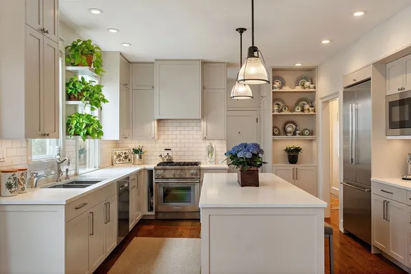 $2,100,000 | 53 Ellery Street, Unit 1, Cambridge, MA 02138