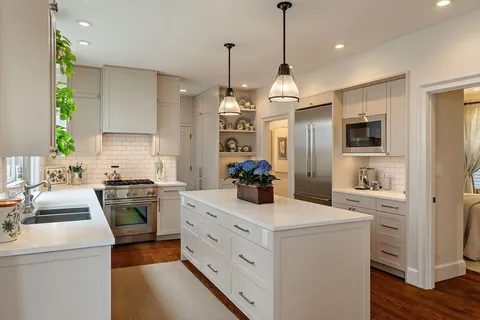 $2,100,000 | 53 Ellery Street, Unit 1, Cambridge, MA 02138