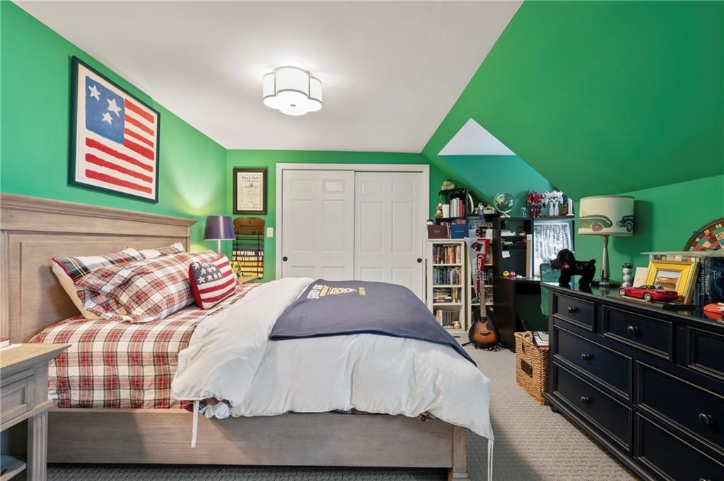 306 Wildberry Road Pittsburgh, PA 15238 - Photo 15 of 25 Gallery Image 15