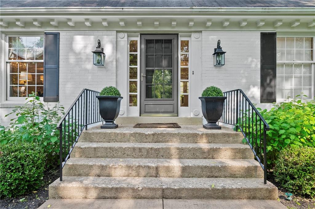 306 Wildberry Road Pittsburgh, PA 15238 - Photo 2 of 25 Entrance