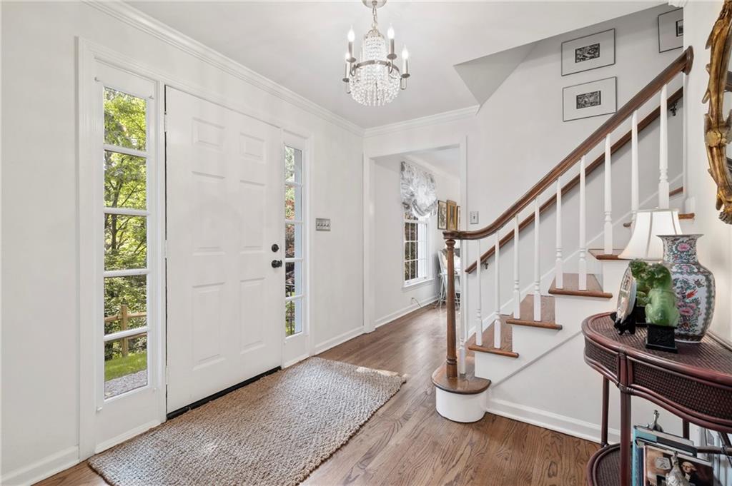 306 Wildberry Road Pittsburgh, PA 15238 - Photo 3 of 25 Gallery Image 3