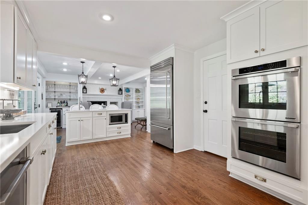 306 Wildberry Road Pittsburgh, PA 15238 - Photo 7 of 25 Gallery Image 7