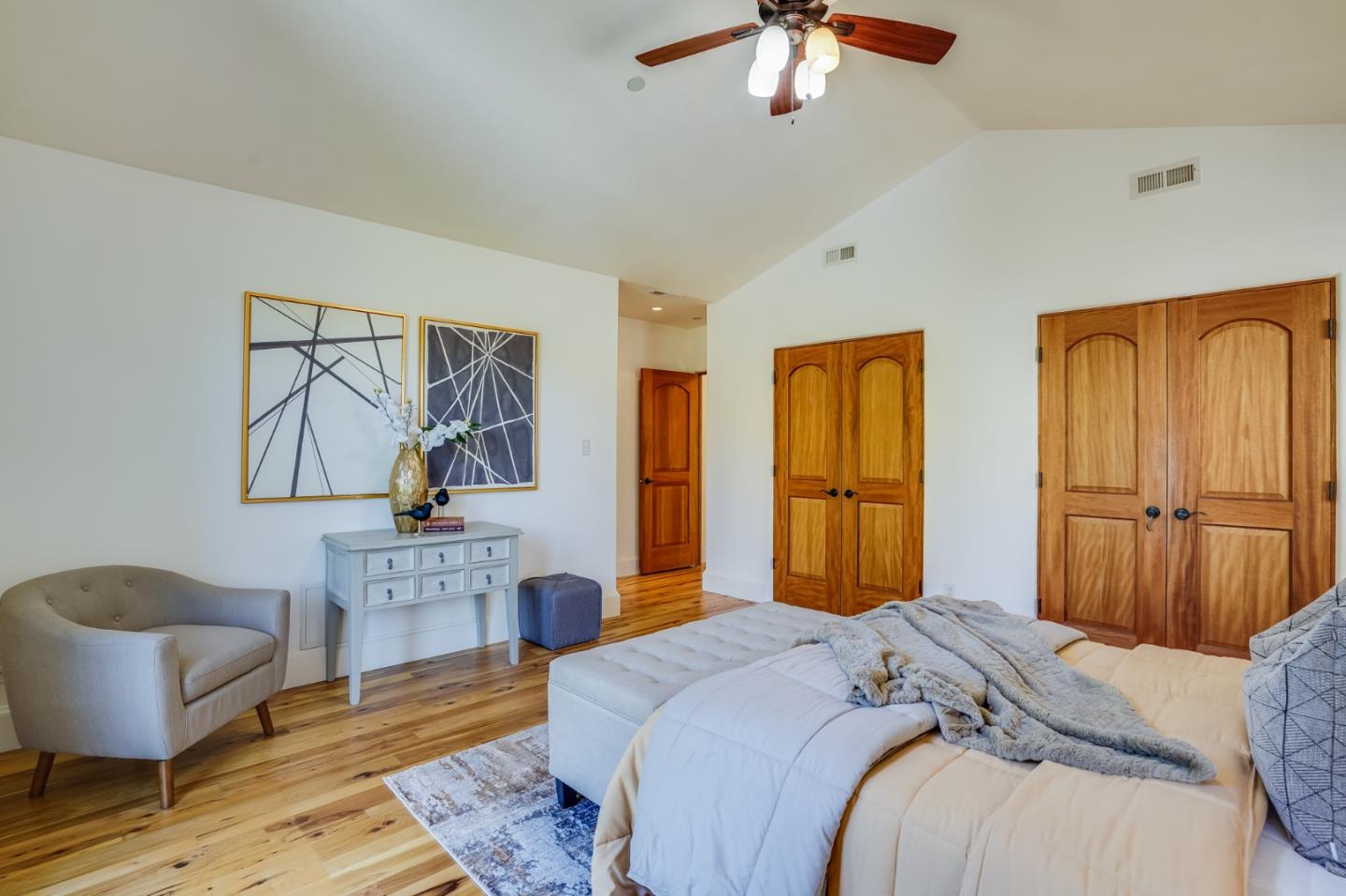 720 Edgewood Road San Mateo, CA 94402 - Photo 34 of 56 a bedroom that has a bed and a dresser in it