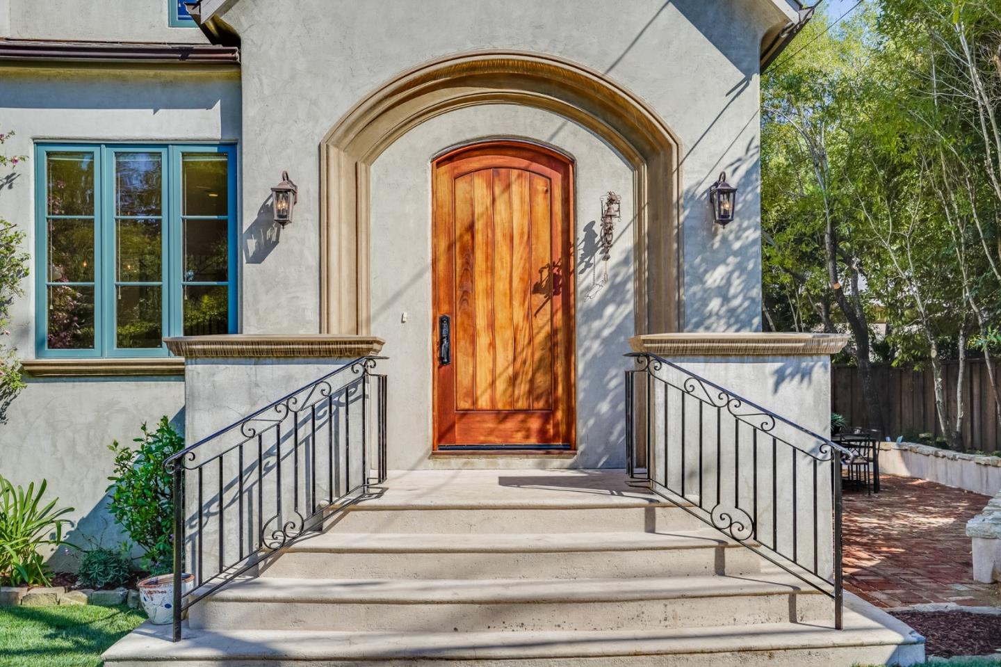 720 Edgewood Road San Mateo, CA 94402 - Photo 4 of 56