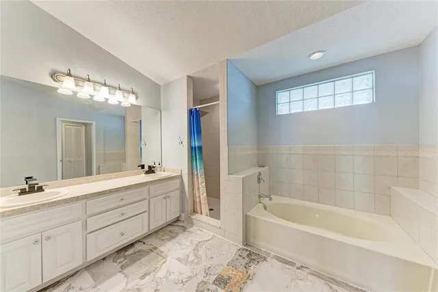 $420,000 | 908 Wicketrun Drive, Brandon, FL 33510