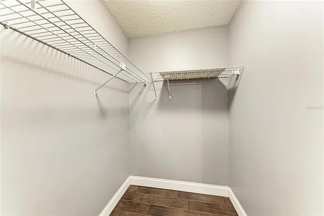 $420,000 | 908 Wicketrun Drive, Brandon, FL 33510