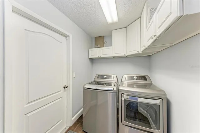 $420,000 | 908 Wicketrun Drive, Brandon, FL 33510