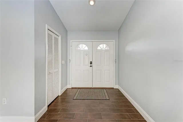 $420,000 | 908 Wicketrun Drive, Brandon, FL 33510