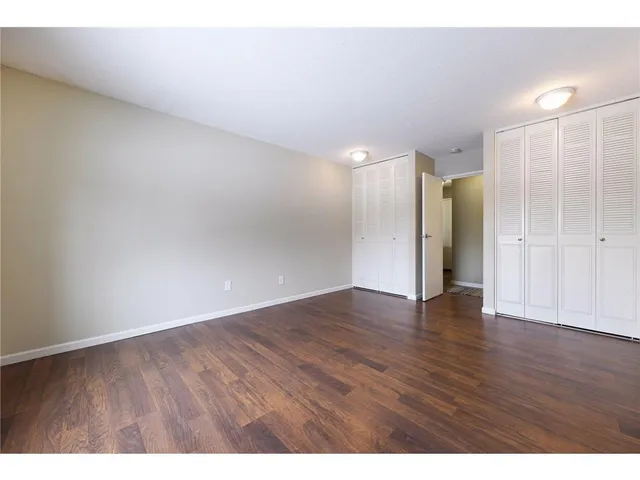 $123,900 | 10211 Cedar Lake Road, Unit 109, Minnetonka, MN 55305