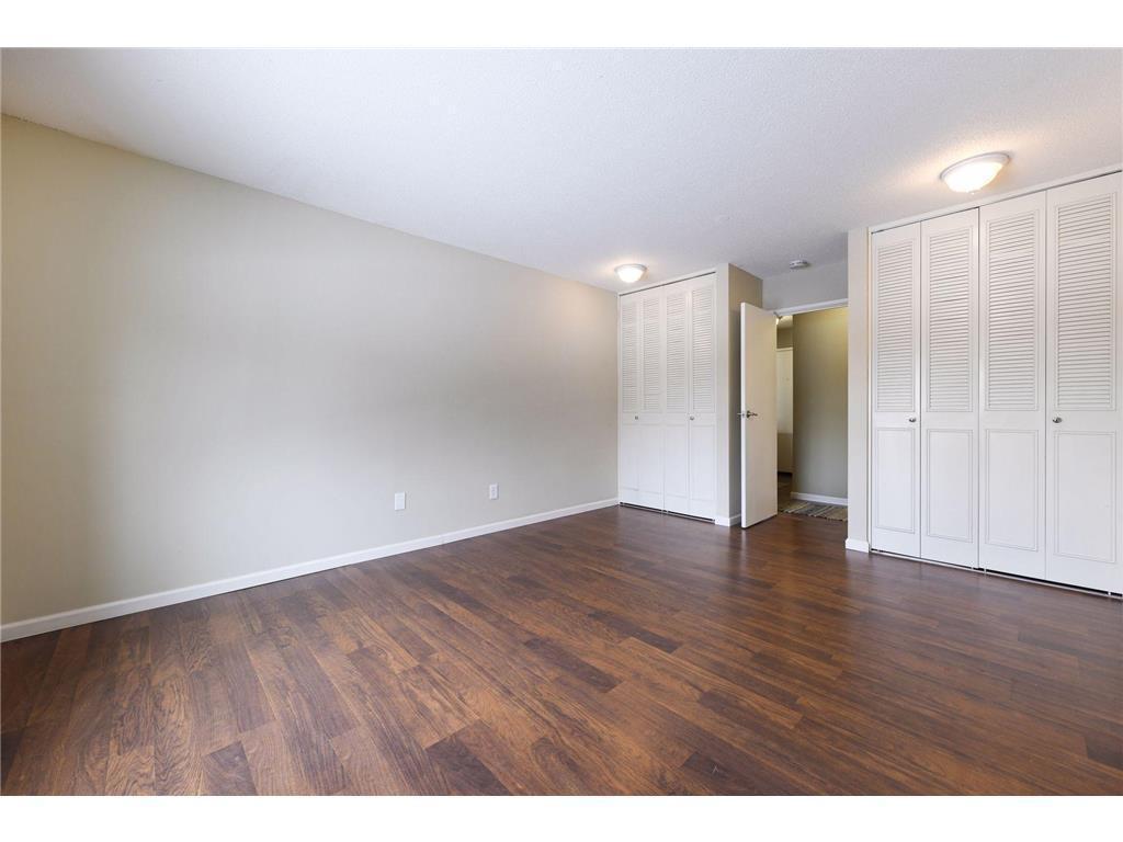 10211 Cedar Lake Road, Unit 109 Minnetonka, MN 55305 - Photo 12 of 21