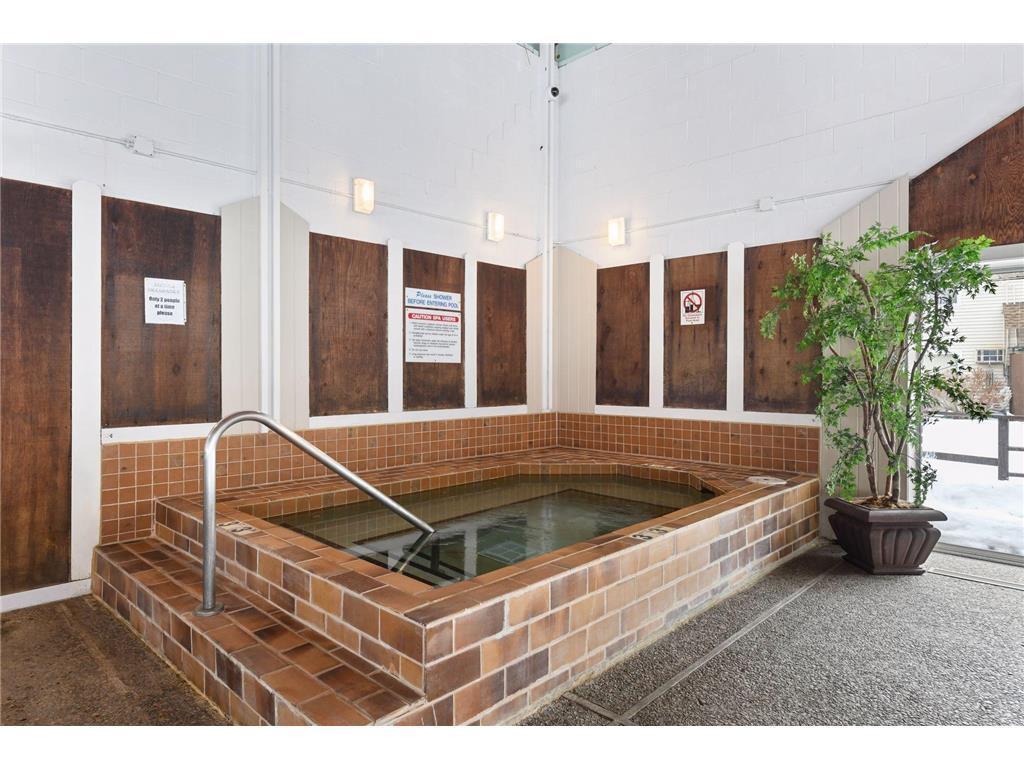 10211 Cedar Lake Road, Unit 109 Minnetonka, MN 55305 - Photo 19 of 21