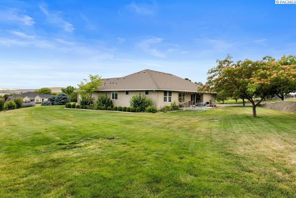 92908 East Holly Road Kennewick, WA 99338 - Photo 6 of 43 Gallery Image 6