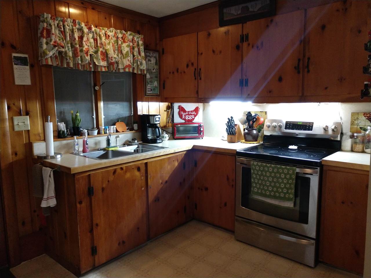 82 Chase Road South Hampton, NH 03827 - Photo 4 of 24 Gallery Image 4