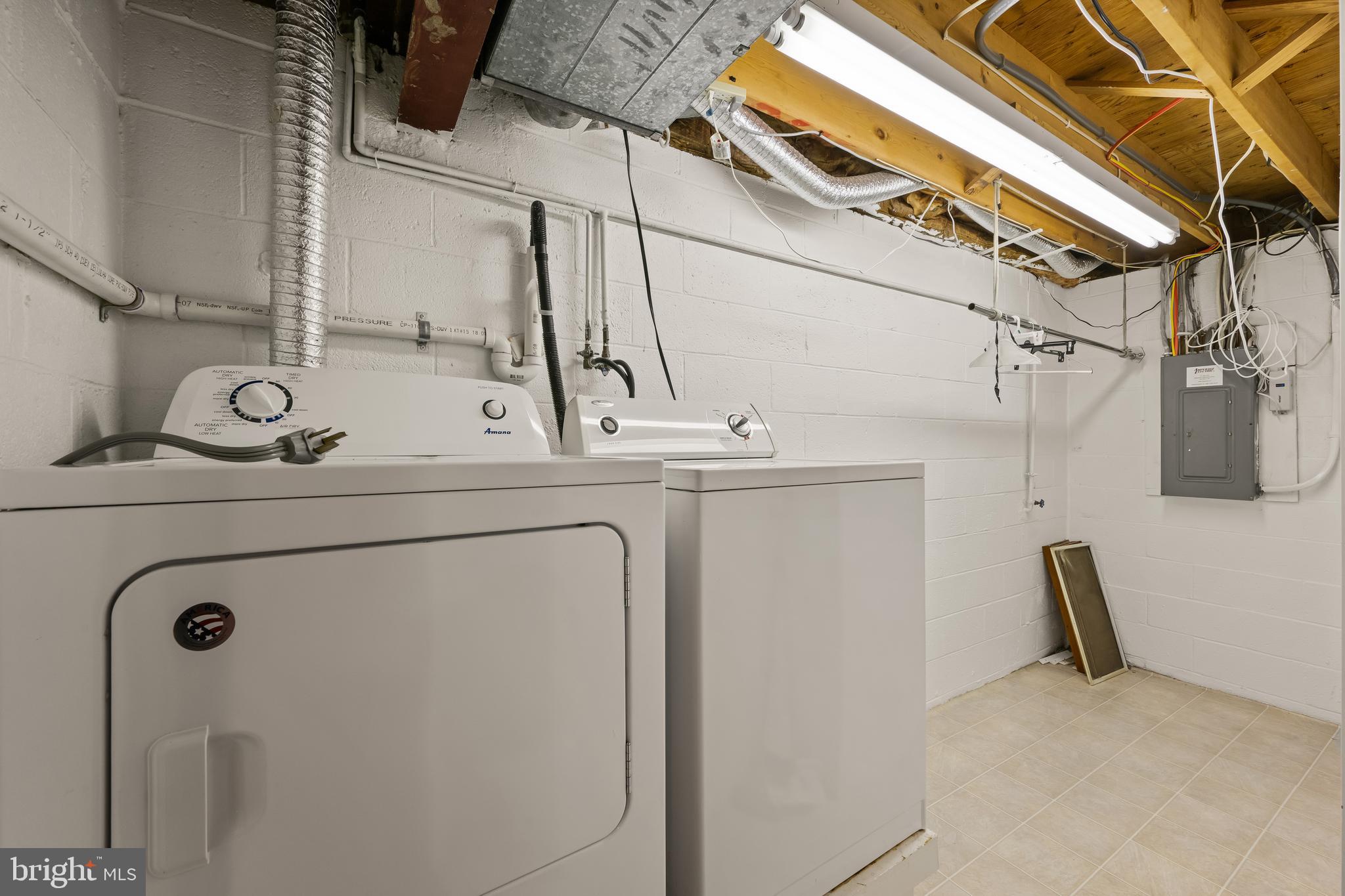 1403 Corey Lane Annapolis, MD 21401 - Photo 35 of 40 a utility room with dryer and washer