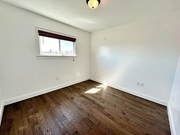 $2,650 | 266 Lexington Street, Unit 3, Boston, MA 02128