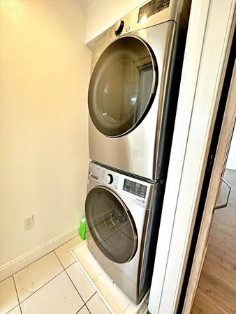 $2,650 | 266 Lexington Street, Unit 3, Boston, MA 02128