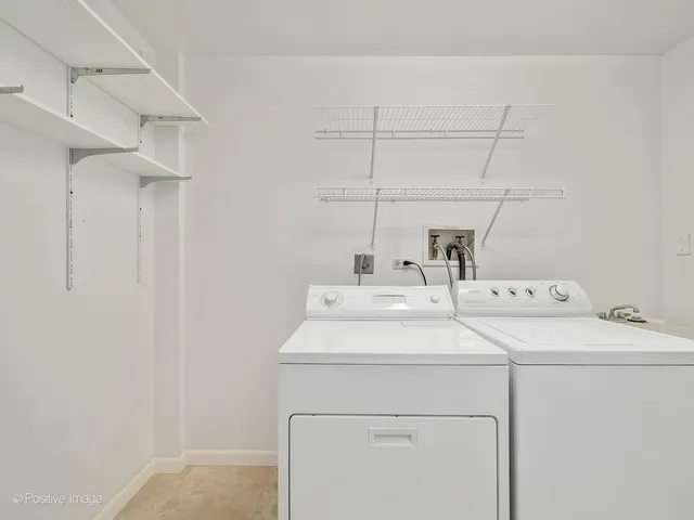 a view of a bird bath tub