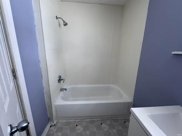 $725 | 1613 West 15th Street, Muncie, IN 47302