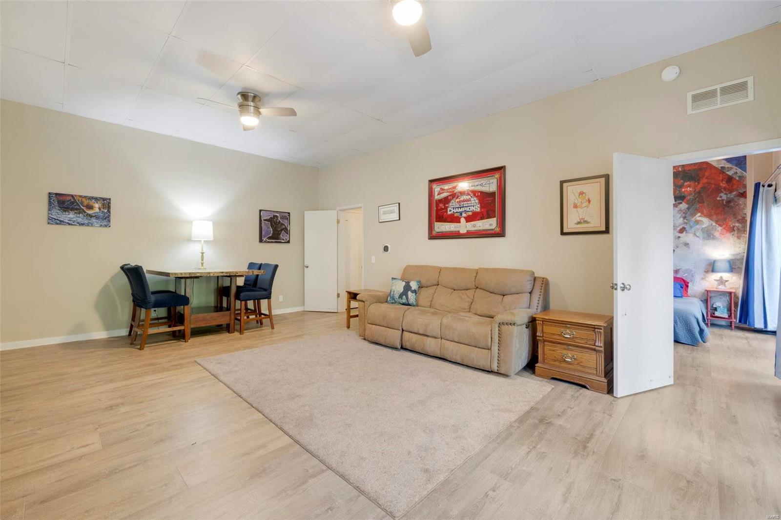 1245 Walnut Hill Farm Road Chesterfield, MO 63005 - Photo 23 of 57 Gallery Image 23
