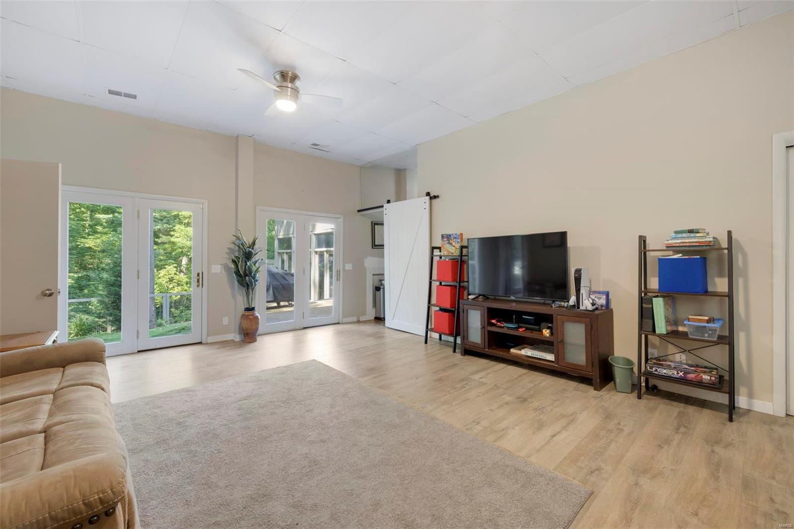 1245 Walnut Hill Farm Road Chesterfield, MO 63005 - Photo 24 of 57 Gallery Image 24