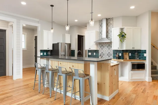 $819,000 | 81 Horseshoe Road, Signal Mountain, TN 37377