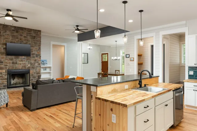 $819,000 | 81 Horseshoe Road, Signal Mountain, TN 37377