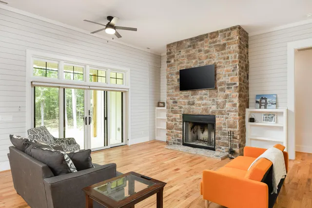 $819,000 | 81 Horseshoe Road, Signal Mountain, TN 37377