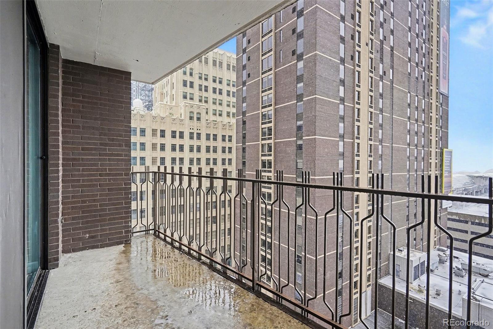 1020 15th Street, Unit 13N Denver, CO 80202 - Photo 10 of 12 a view of entryway
