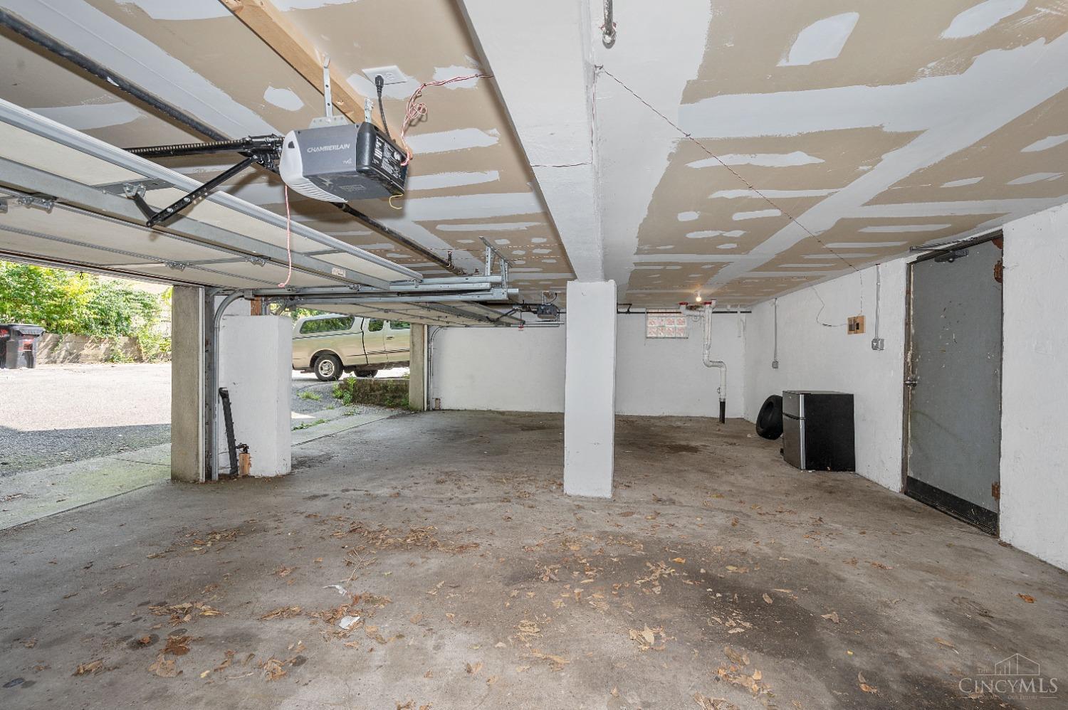 70 East Galbraith Road Cincinnati, OH 45216 - Photo 22 of 25 Gallery Image 22