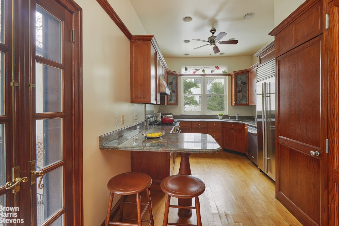 593 4th Street Brooklyn, NY 11215 - Photo 12 of 28