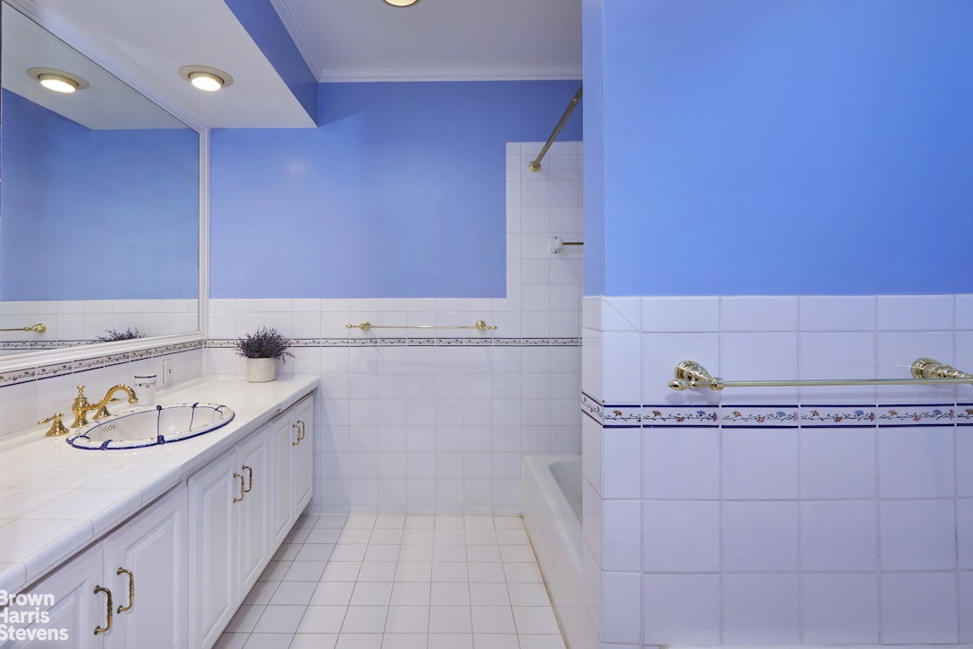 593 4th Street Brooklyn, NY 11215 - Photo 17 of 28