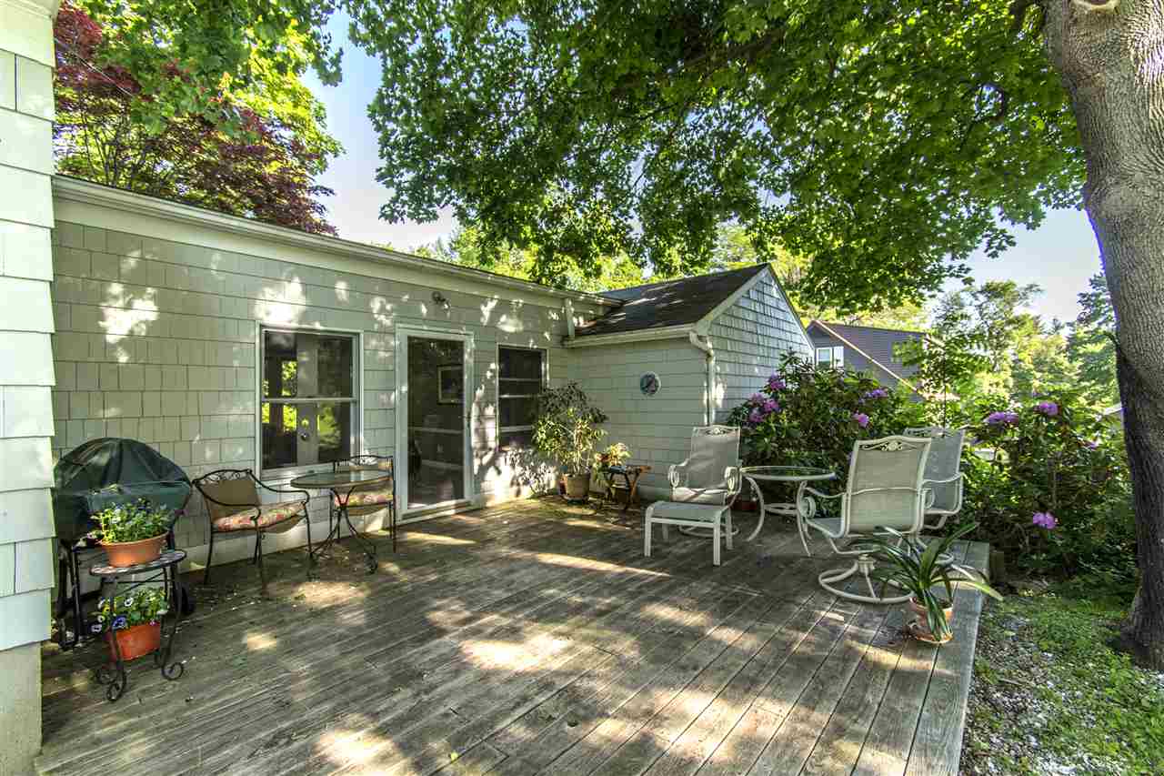 3 Ridgewood Terrace Exeter, NH 03833 - Photo 2 of 33