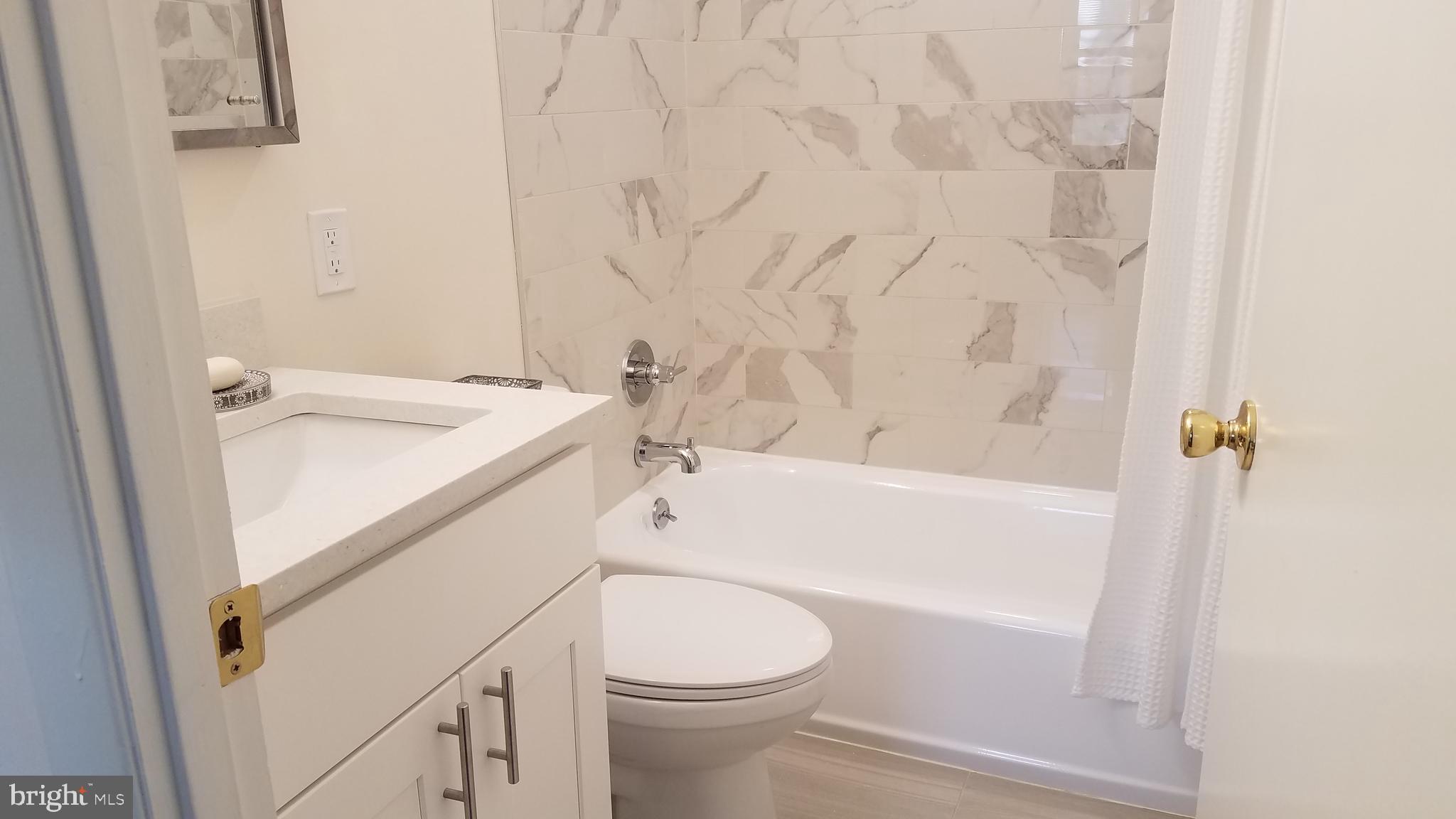 104 Nicodemus Road Reisterstown, MD 21136 - Photo 17 of 46 Main Level Bathroom
