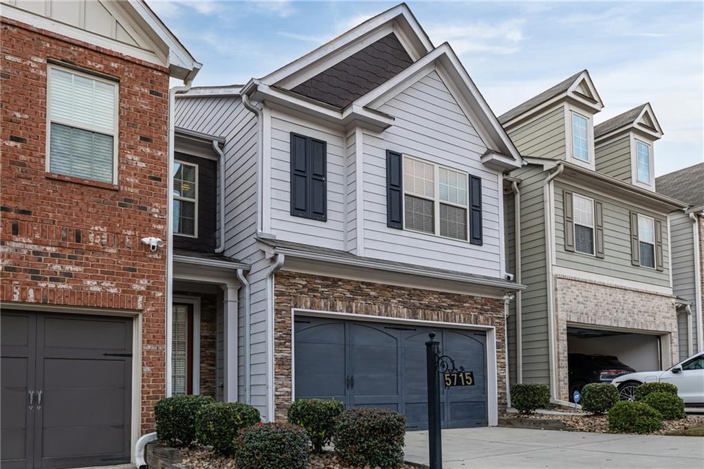 5715 Radford Loop Fairburn, GA 30213 - Photo 3 of 26