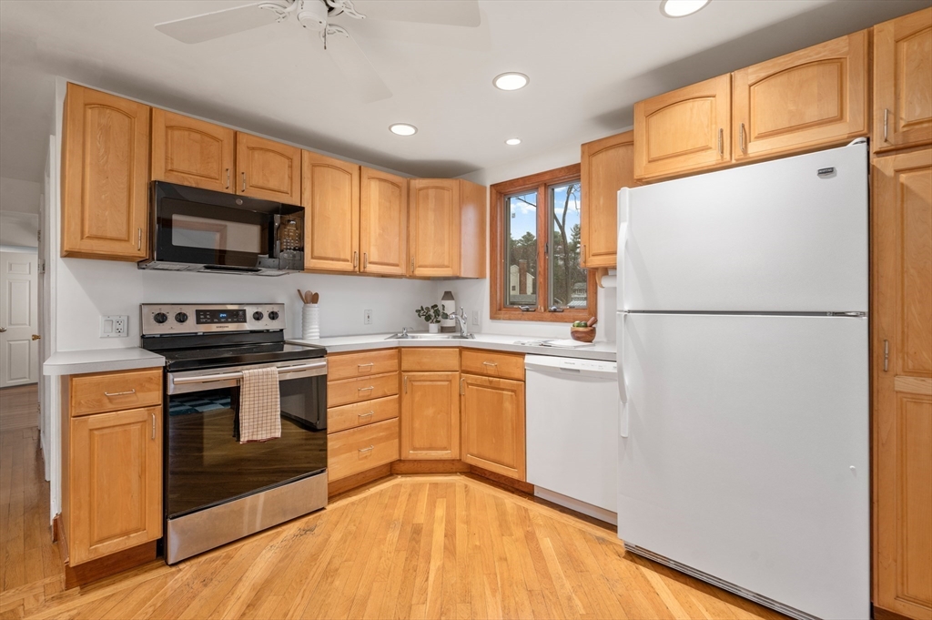 5 Lindor Road North Reading, MA 01864 - Photo 10 of 42 Gallery Image 10