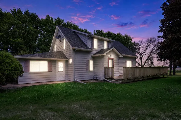 $267,900 | 18863 890th Avenue, Albert Lea, MN 56007