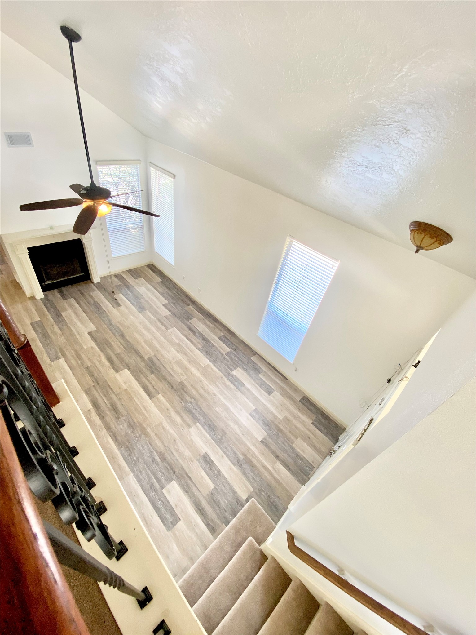 4203 Breckenridge Drive Houston, TX 77066 - Photo 35 of 43 a view of a living room