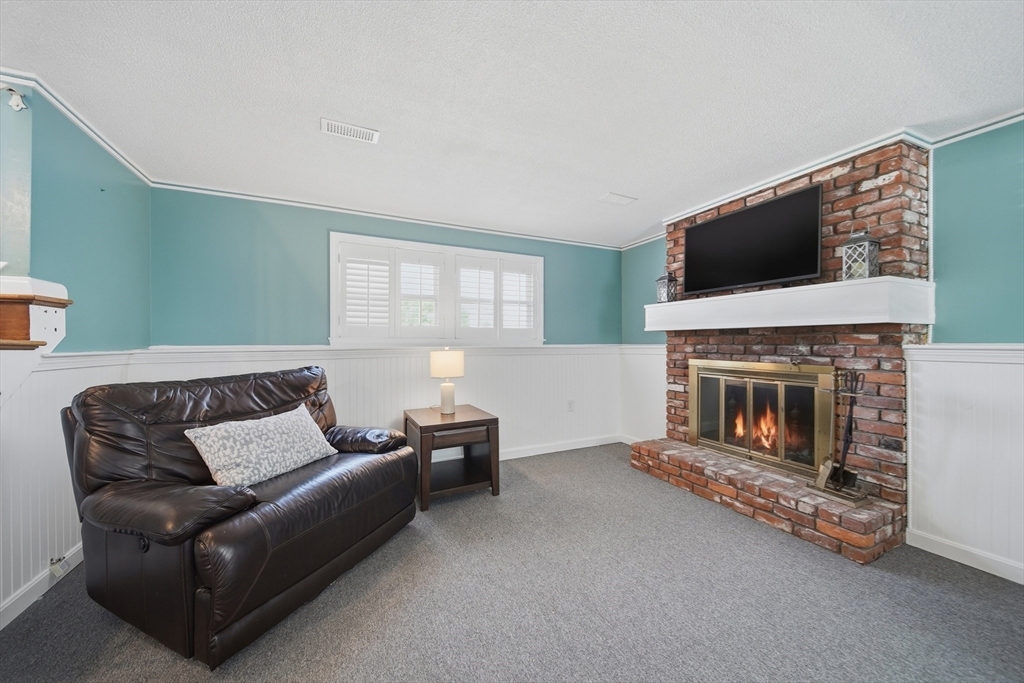 55 Burnham Road Billerica, MA 01862 - Photo 18 of 31