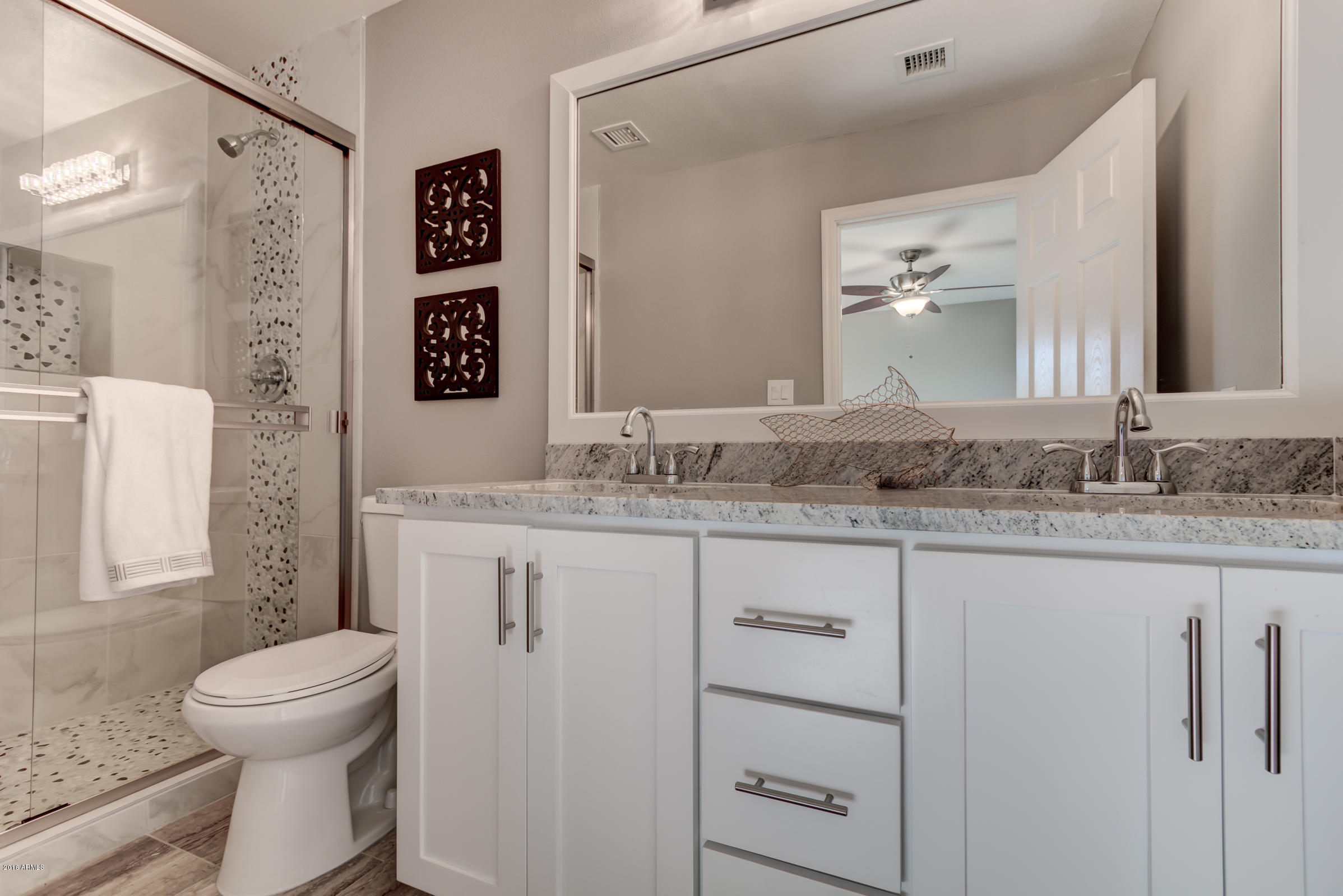 4417 East Grandview Road Phoenix, AZ 85032 - Photo 39 of 48 4417 E Grandview Rd-34