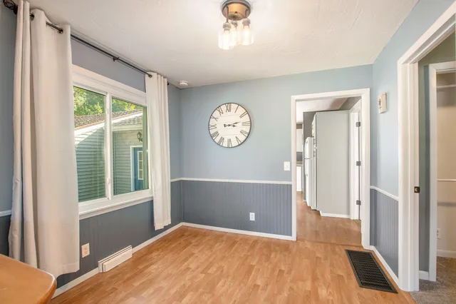 $224,900 | 885 Eugene Avenue, Norton Shores, MI 49441